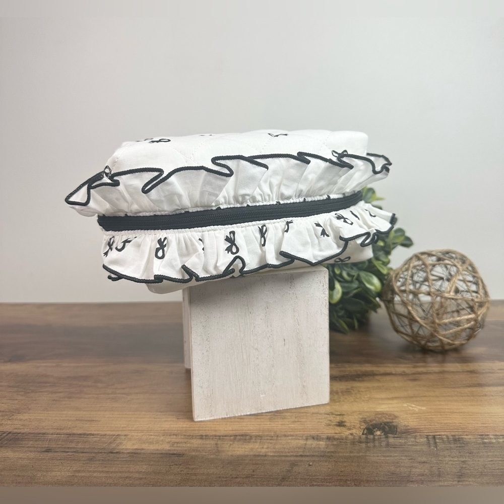 Makeup Cosmetics Toiletries Bag with Cute Bows and Ruffles - Picture 2 of 6